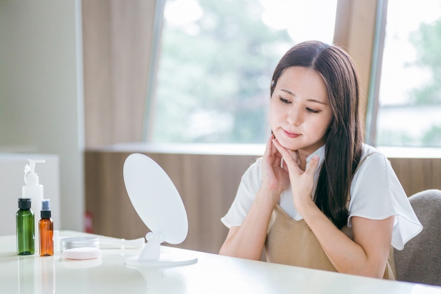 フェイスリフトで失敗・後悔する原因は？デメリットが多い？解説します